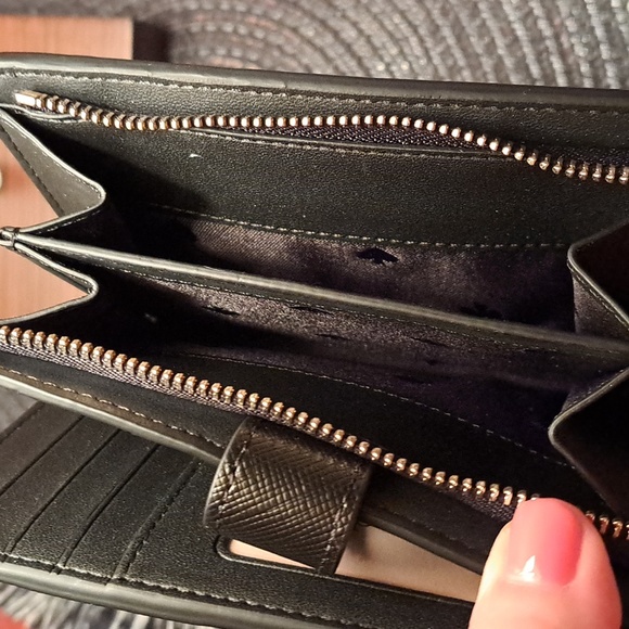 Kate Spade - Picture 3 of 3